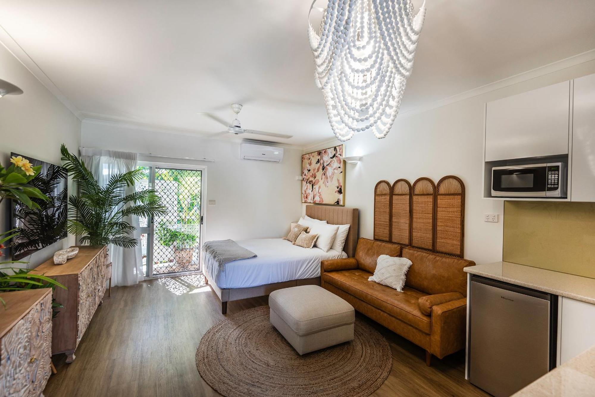 Trinity Beach Pacific Екстер'єр фото